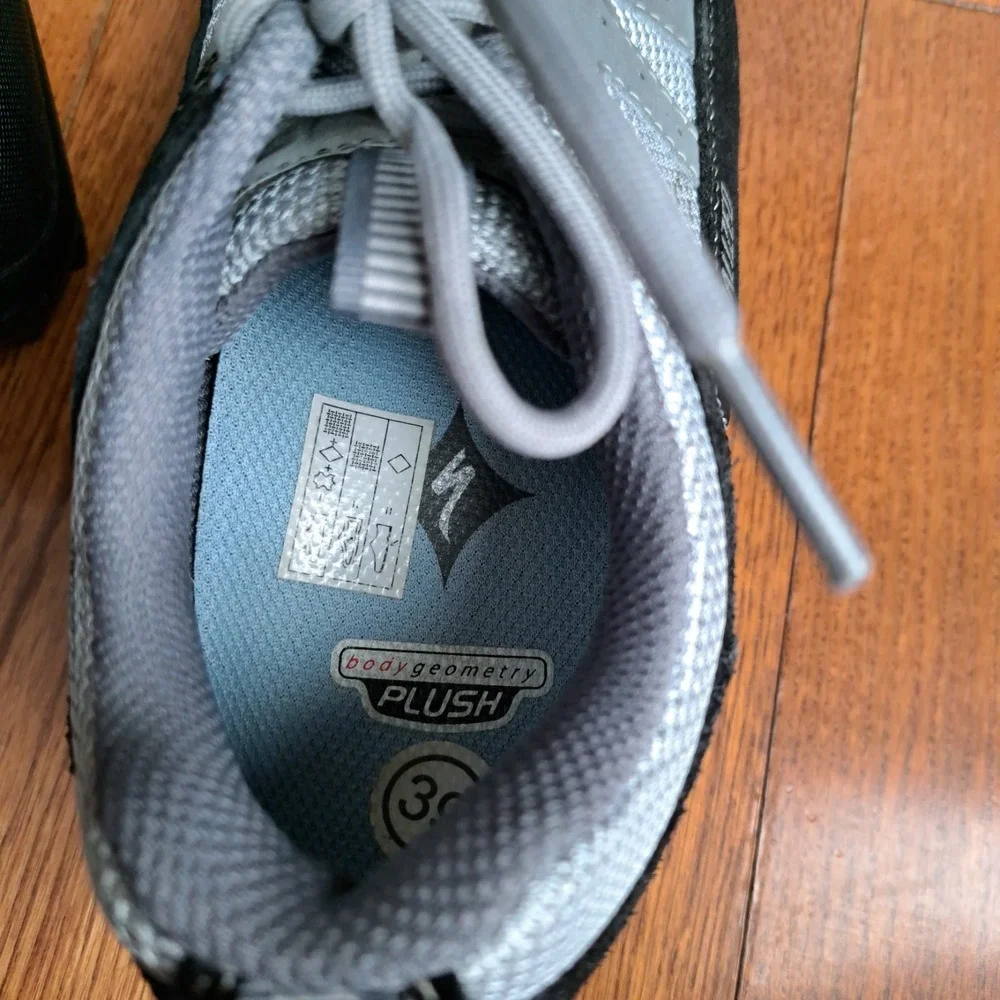 Specialized Women's Grey Body Geometry Plush Tahoe Biking Shoes 39 US 8.5